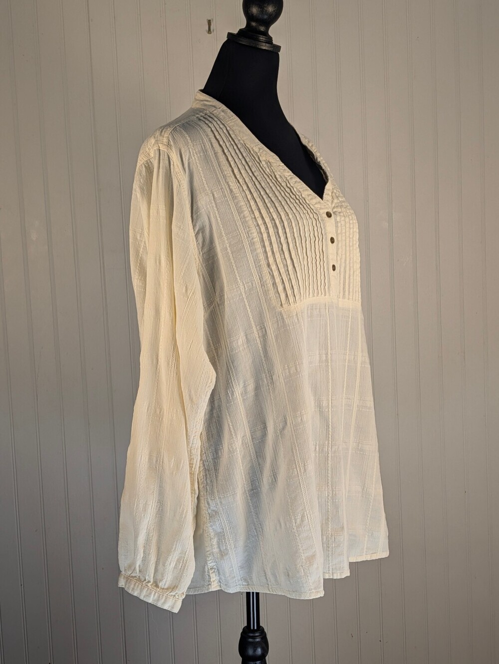 Bit & Bridle Women's Cotton Ivory Long Sleeve Pintuck Tunic Blouse 2XL - Picture 2 of 8